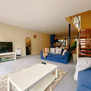 Center With Parking Holiday home